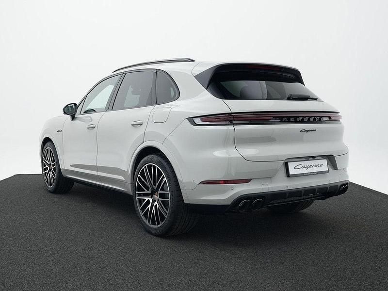 Neu Porsche Cayenne Black Edition 470 PS (345 kW) 2026 Grau SUV