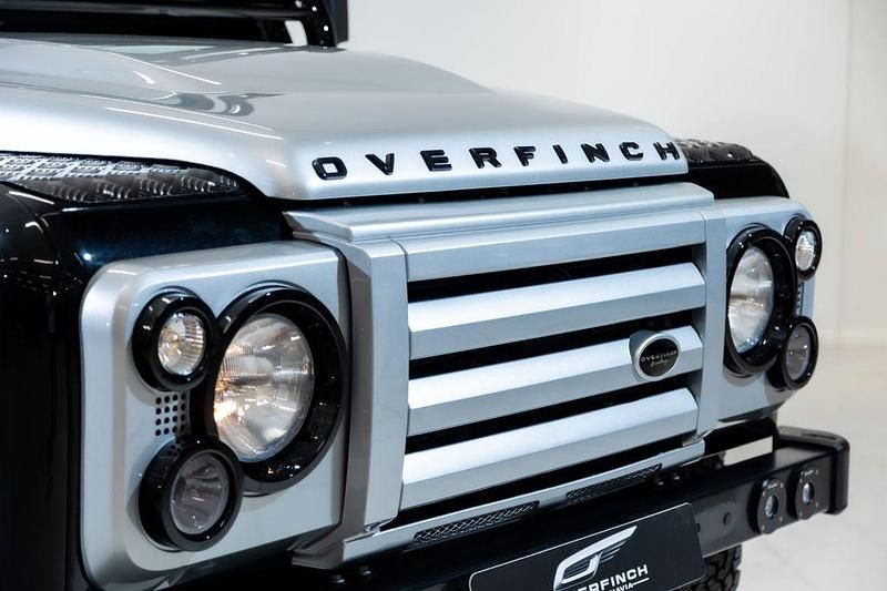 Gebraucht Land Rover Defender 122 PS (89 kW) 2009 Schwarz SUV