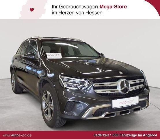 Graphitgrau metallic Gebraucht 2021 Mercedes GLC200 SUV | 34.990 € (Superpreis) - Bild 1/4