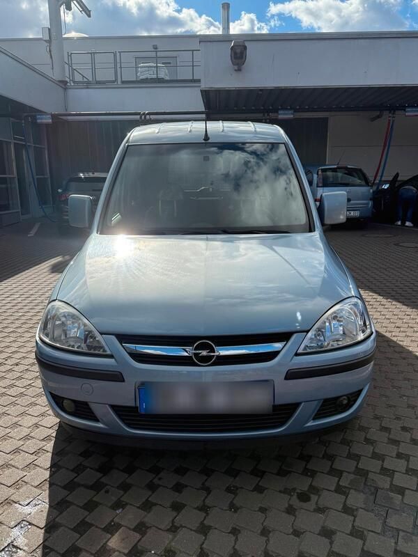 Blau Gebraucht 2008 Opel Combo Van / Kleinbus | 4.500 € (Teuer) - Bild 1/4