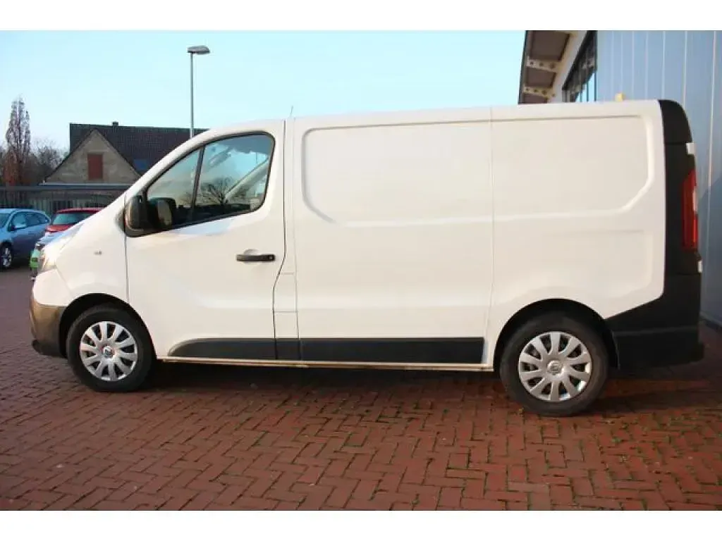 Gebraucht Renault Trafic 145 PS (106 kW) 2020 Weiss Van / Kleinbus