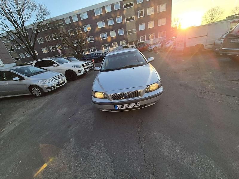 Gebraucht Volvo V70 163 PS (119 kW) 2002 Silber Kombi