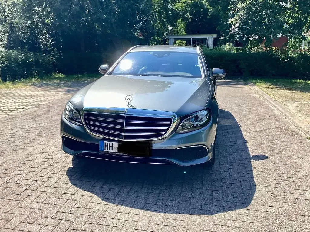 Gebraucht Mercedes E200 197 PS (144 kW) 2019 Grau Limousine