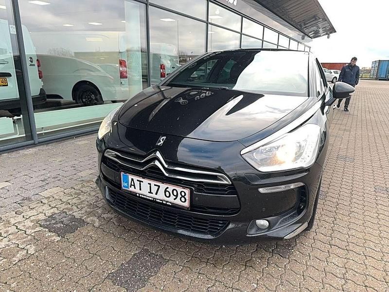 Gebraucht Citroën DS5 Sport Chic 181 PS (133 kW) 2014 Schwarz Kleinwagen