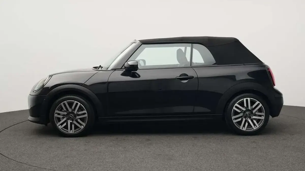 Gebraucht Mini Cooper Cabriolet Classic 163 PS (119 kW) 2025 Schwarz Cabrio