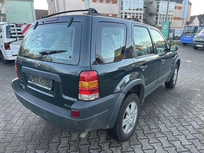 Gebraucht Ford Maverick 124 PS (91 kW) 2003 Grün SUV