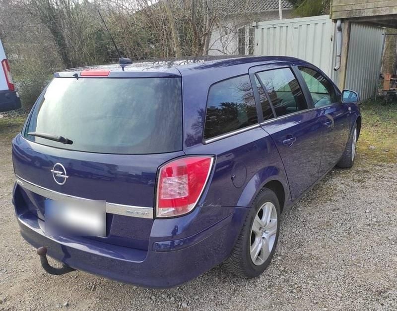 Gebraucht Opel Astra 110 PS (80 kW) 2010 Blau Kombi