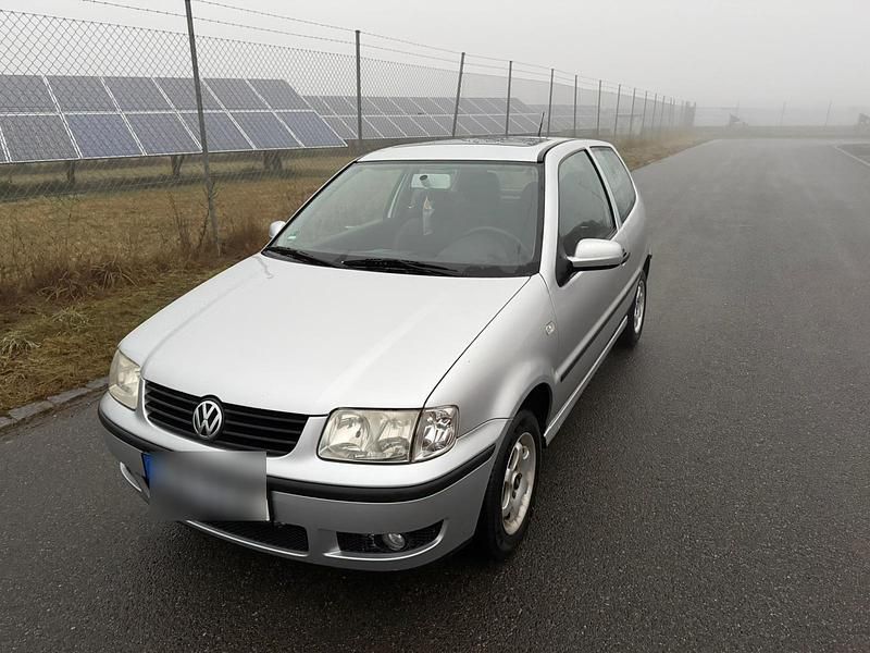 Gebraucht VW Polo 60 PS (44 kW) 2000 Silber Kleinwagen