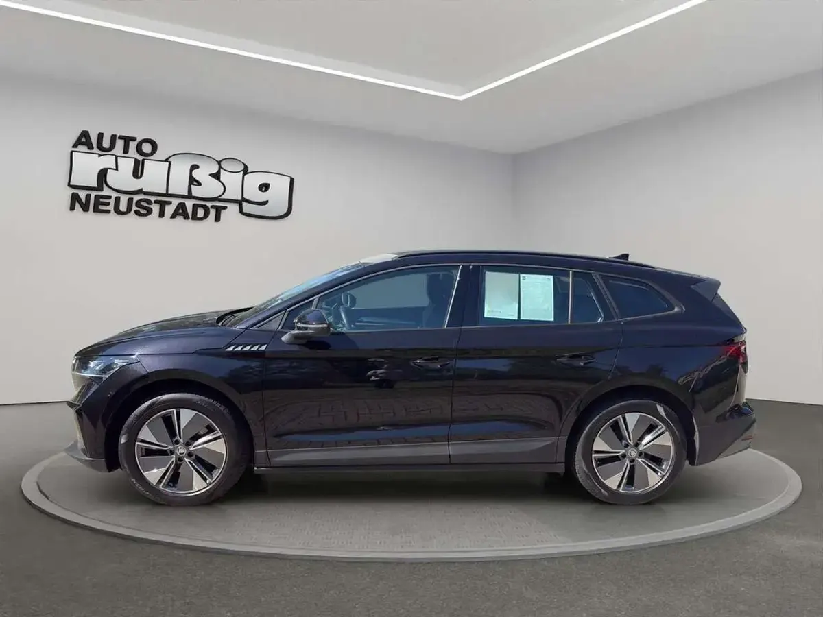 Gebraucht Skoda Enyaq iV Loft 131 kW (179 PS) 2022 Schwarz SUV