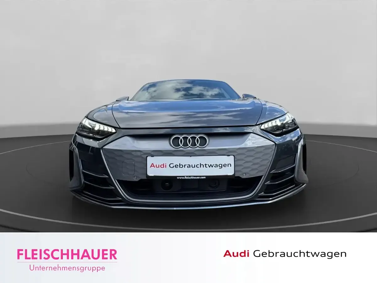 Gebraucht Audi e-tron GT quattro Sport 350 kW (476 PS) 2023 Grau Limousine