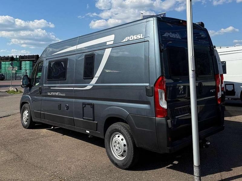 Gebraucht Peugeot Boxer 165 PS (121 kW) 2024 Lackierung eisengrau/metallic Van