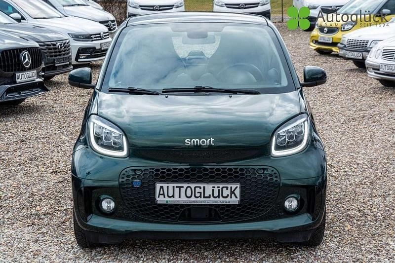 Gebraucht Smart ForTwo Coupé 60 kW (82 PS) 2021 British racing green (metallic) Coupé