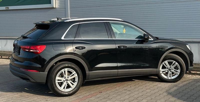 Gebraucht Audi Q3 150 PS (110 kW) 2024 Mythosschwarz metallic SUV