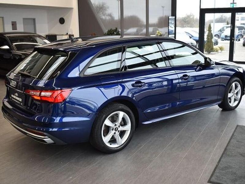Gebraucht Audi A4 Advanced 163 PS (119 kW) 2021 Blau Kombi