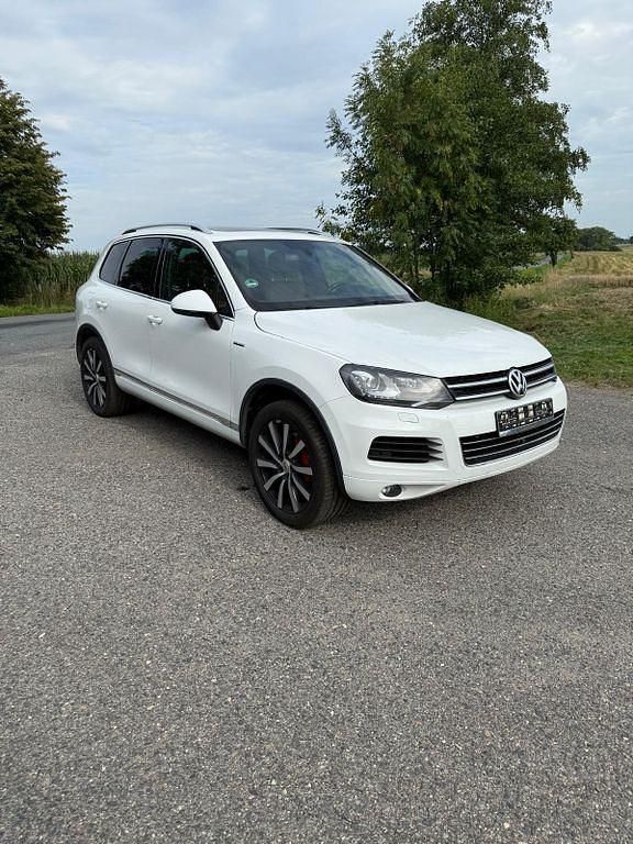 Weiß Gebraucht 2014 VW Touareg Edition SUV | 13.700 € (Superpreis) - Bild 1/4