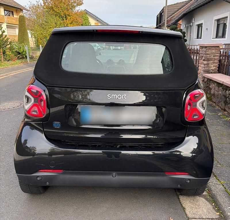Gebraucht Smart ForTwo Coupé 60 kW (82 PS) 2021 Schwarz Cabrio