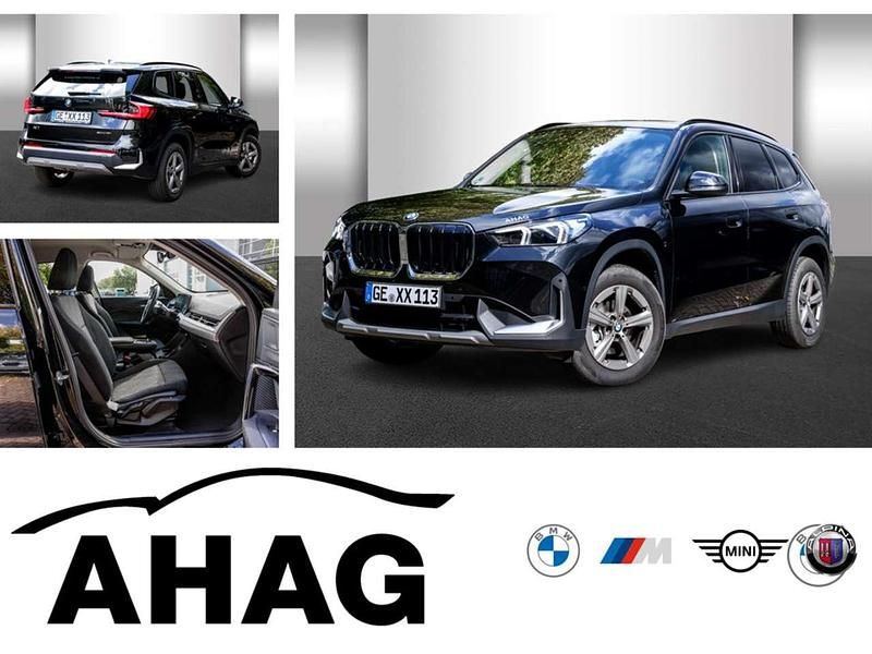 Saphirschwarz metallic Gebraucht 2025 BMW X1 SUV | 39.890 € (Fairer Preis) - Bild 1/4
