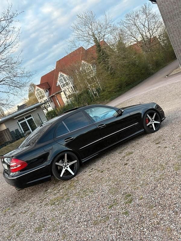 Second-hand Mercedes E320 AMG 2003 Negru Berlinǎ