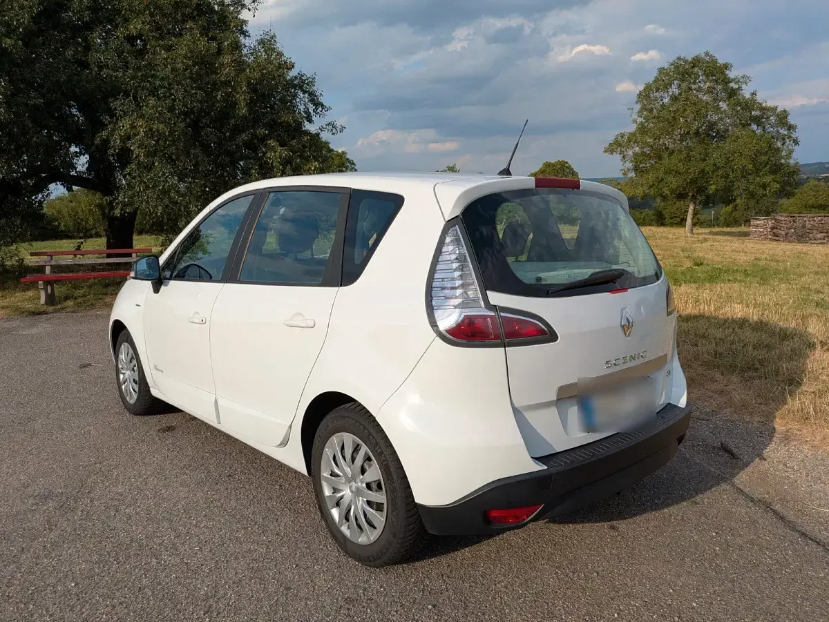 Gebraucht Renault Scénic III LIMITED 110 PS (80 kW) 2015 Weiß Van / Kleinbus