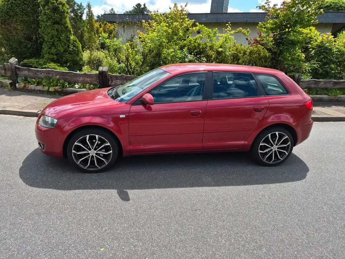 Gebraucht Audi A3 Ambition 140 PS (102 kW) 2006 Rot Kleinwagen