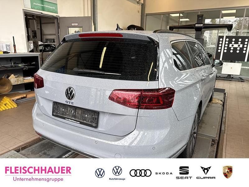 Gebraucht VW Passat GTE 156 PS (114 kW) 2022 Grau Kombi