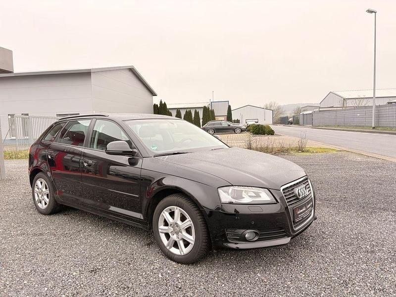 Gebraucht Audi A3 Ambiente 125 PS (91 kW) 2009 Schwarz Limousine