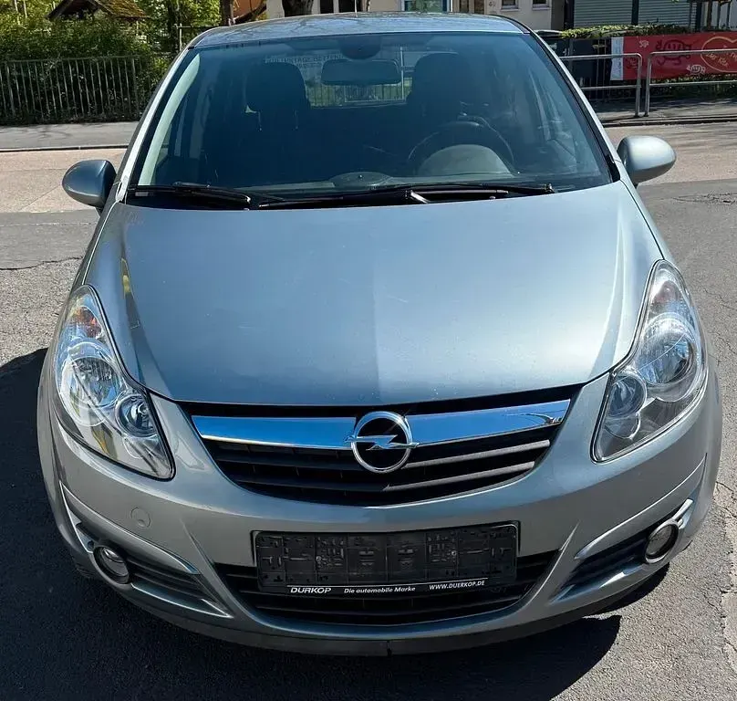 Gebraucht Opel Corsa Edition 87 PS (63 kW) 2010 Silber Kleinwagen