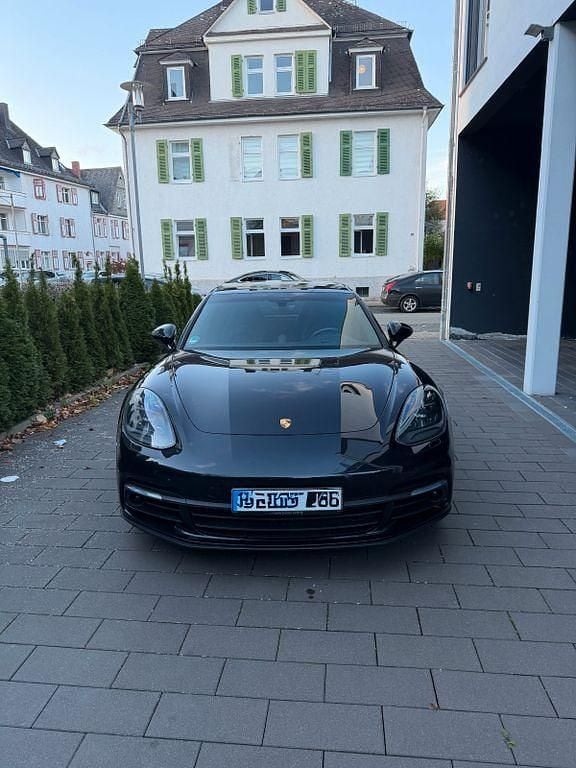 Schwarz Gebraucht 2019 Porsche Panamera 4 Limousine | 65.600 € (Fairer Preis) - Bild 1/4