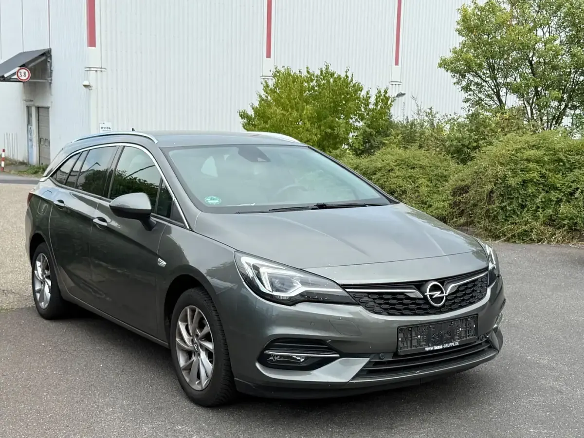 Gebraucht Opel Astra Elegance 131 PS (96 kW) 2020 Grau Kombi