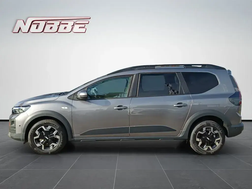 Neu Dacia Jogger Journey 110 PS (80 kW) 2026 Grün Van / Kleinbus
