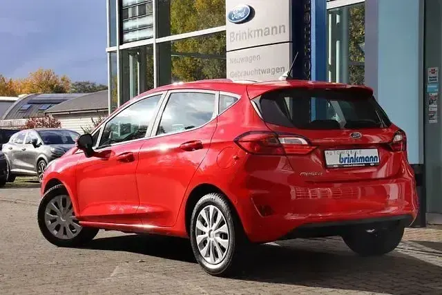 Gebraucht Ford Fiesta Cool & Connect 101 PS (74 kW) 2022 Rot Limousine