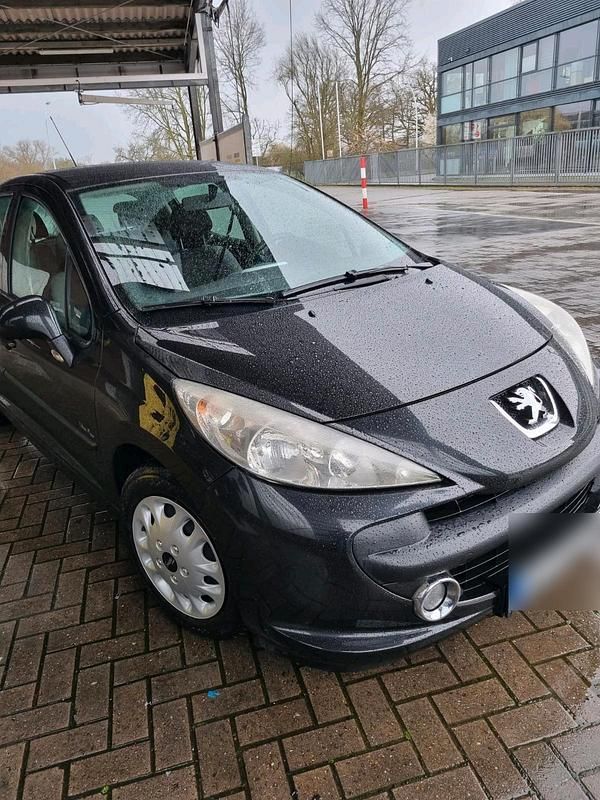 Schwarz Gebraucht 2018 Peugeot 207 Kleinwagen | 2.950 € - Bild 1/4