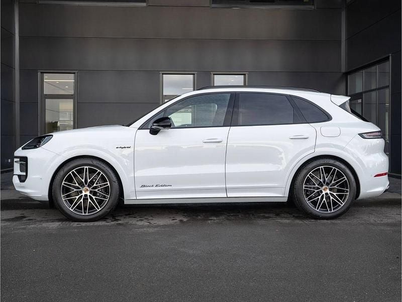 Neu Porsche Cayenne E-Hybrid Black Edition 470 PS (345 kW) 2026 Weiss SUV