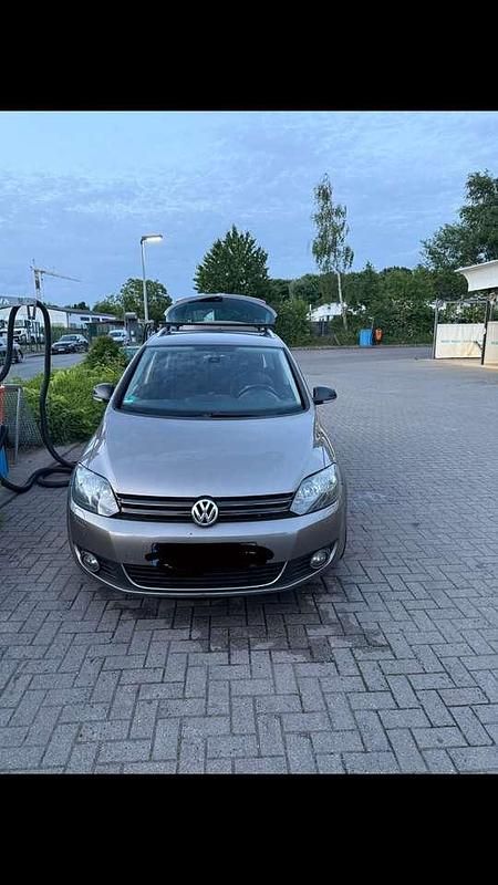 Gebraucht 2011 VW Golf Plus Cross Style Van / Kleinbus | 4.500 € (Fairer Preis) - Bild 1/4