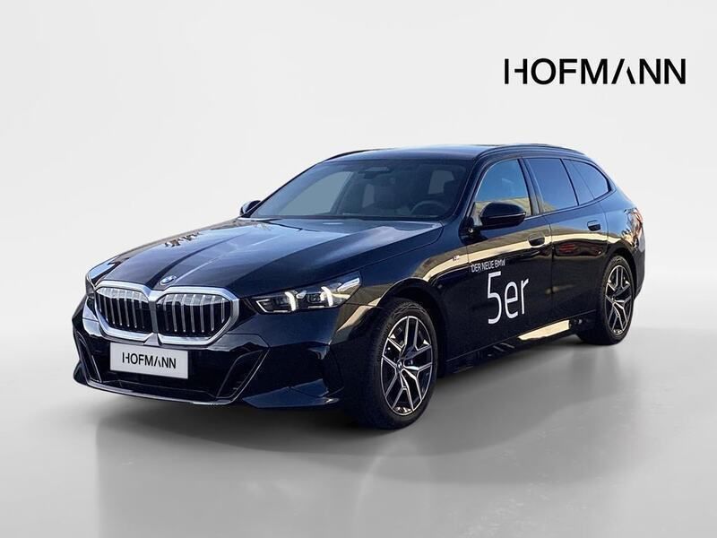 Saphirschwarz metallic Neu 2024 BMW 520 M Sport Kombi | 65.460 € (Fairer Preis) - Bild 1/4