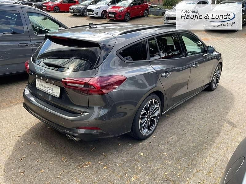 Gebraucht Ford Focus ST-Line X 116 PS (85 kW) 2024 Magneticgrau (metallic) Kombi