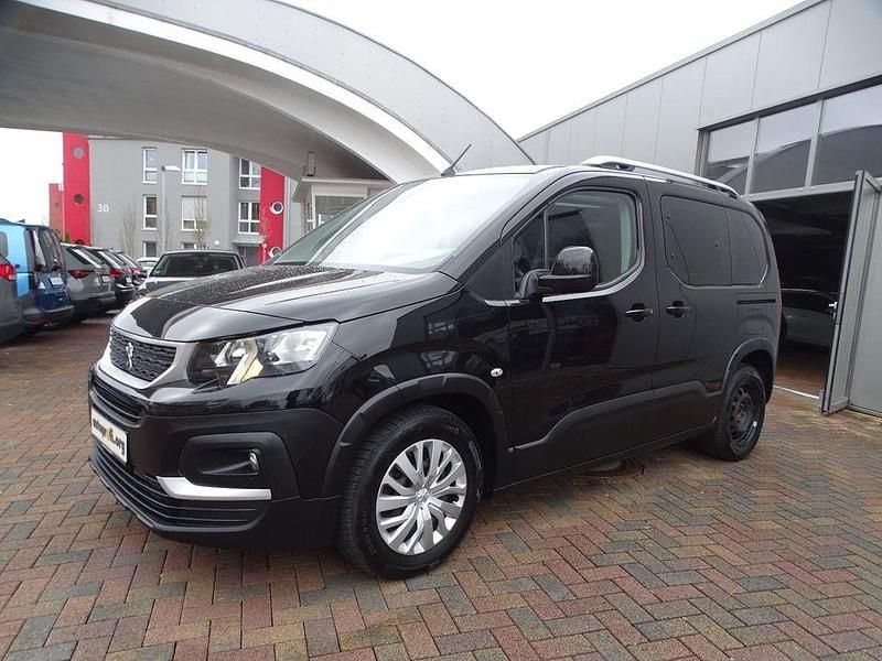 Gebraucht Peugeot Rifter 131 PS (96 kW) 2019 Schwarz Van / Kleinbus