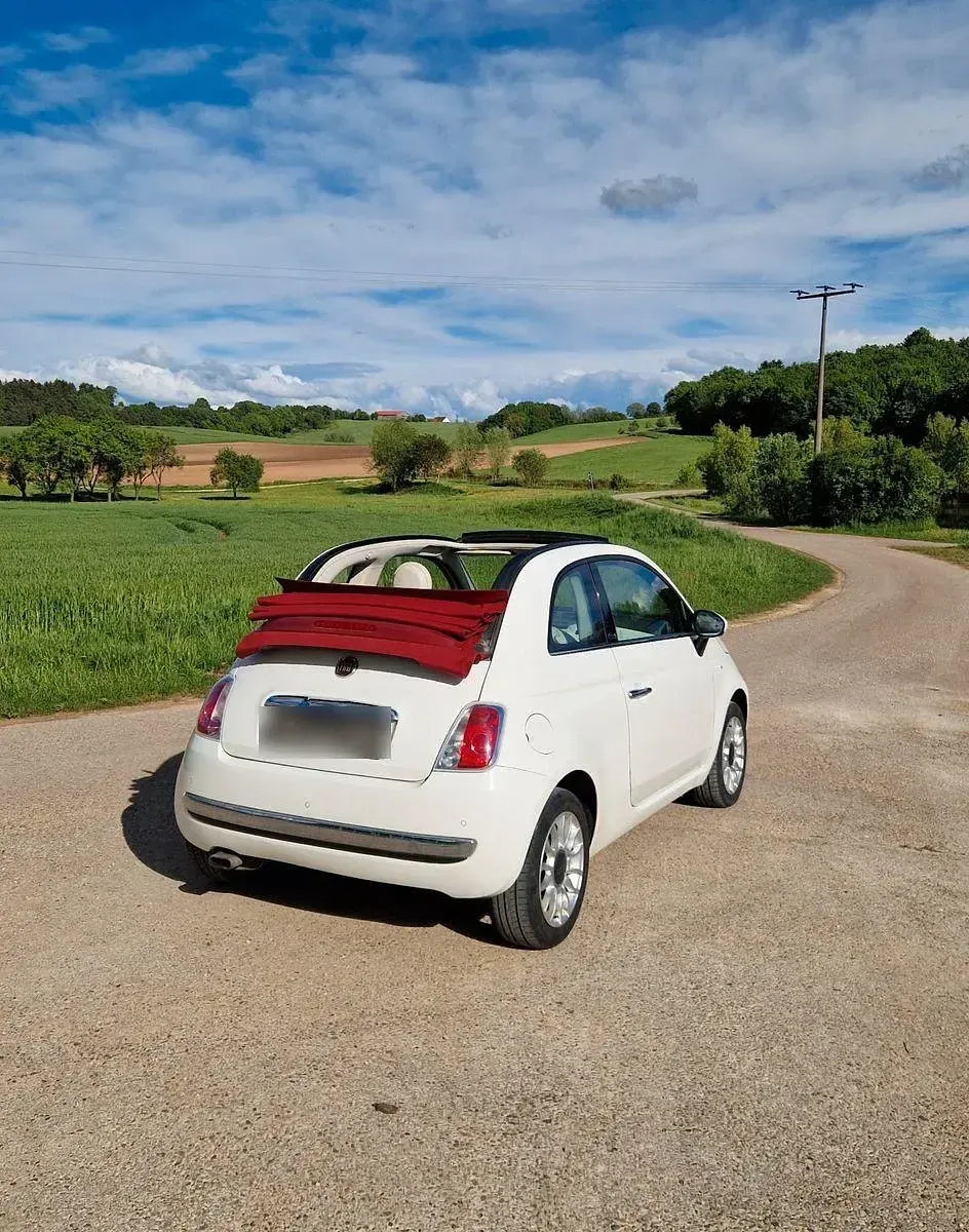 Gebraucht Fiat 500 Lounge 69 PS (50 kW) 2012 Weiß Cabrio