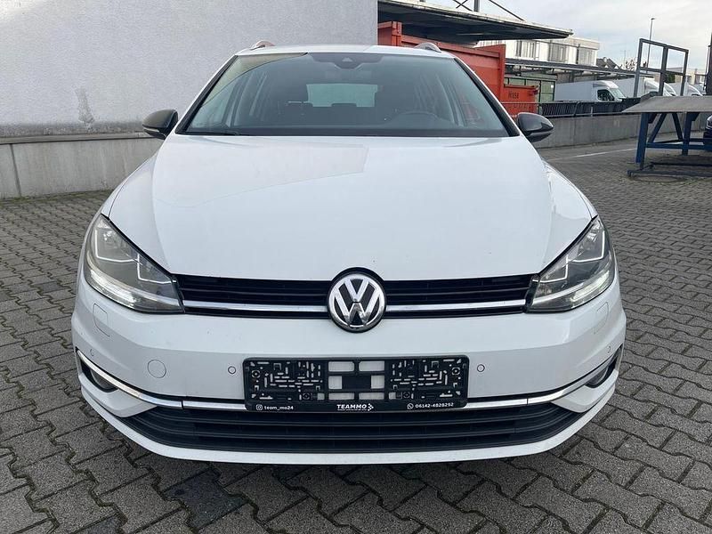 Gebraucht VW Golf VII IQ Drive 150 PS (110 kW) 2019 Weiß Kombi