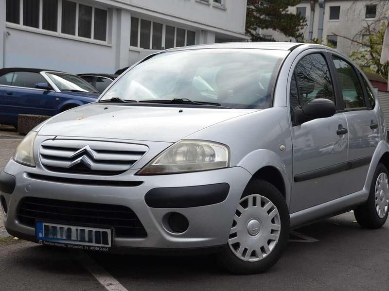 Grau Gebraucht 2007 Citroën C3 Advance Kleinwagen | 1.490 € (Fairer Preis) - Bild 1/4