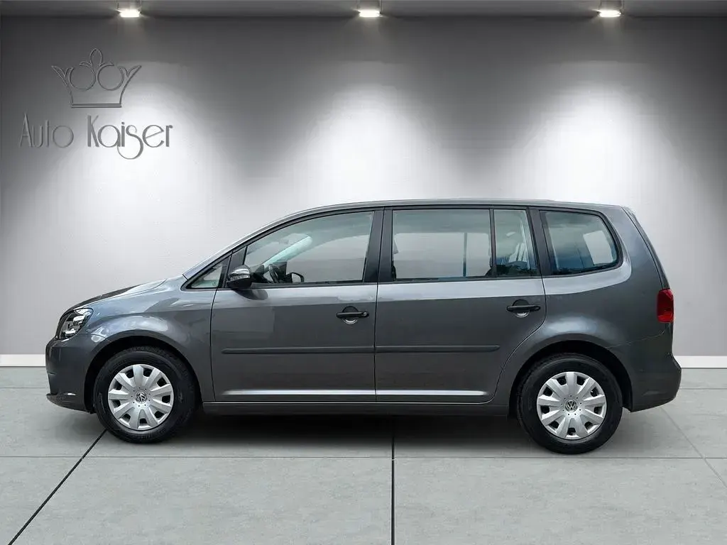 Gebraucht VW Touran Trendline 105 PS (77 kW) 2014 Grau Van / Kleinbus