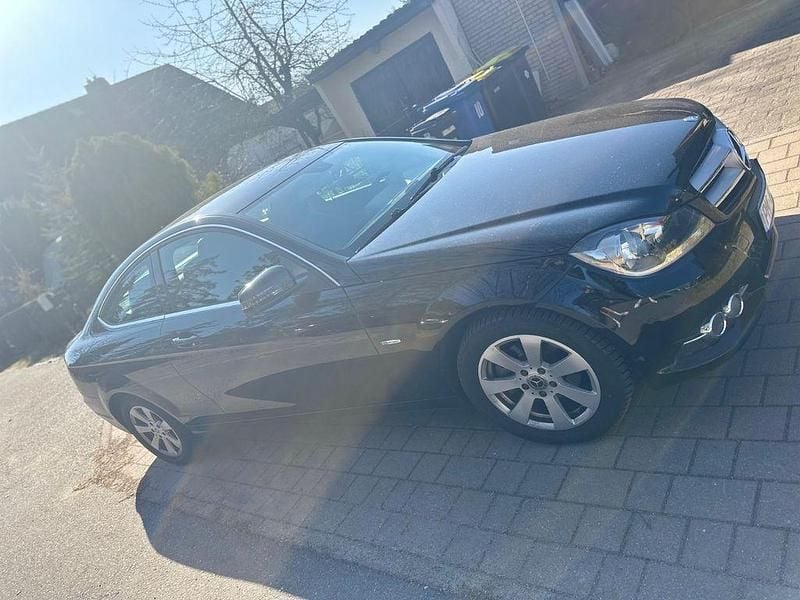 Gebraucht Mercedes C180 156 PS (114 kW) 2012 Schwarz Coupé