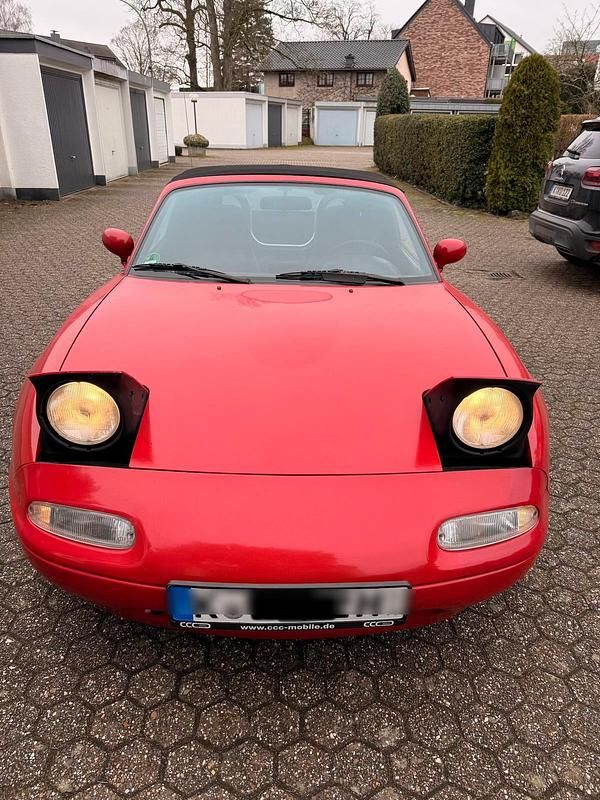 Gebraucht Mazda MX5 115 PS (84 kW) 1991 Rot Cabrio