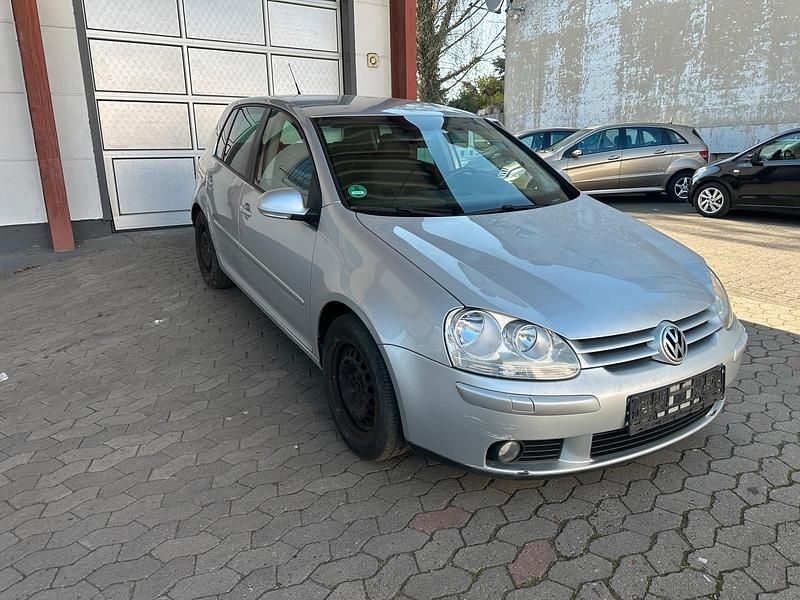 Gebraucht VW Golf V 80 PS (58 kW) 2007 Silber Limousine