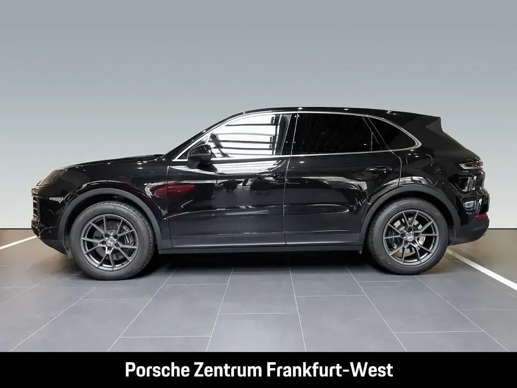 Gebraucht Porsche Cayenne E-Hybrid 470 PS (345 kW) 2025 Schwarz SUV