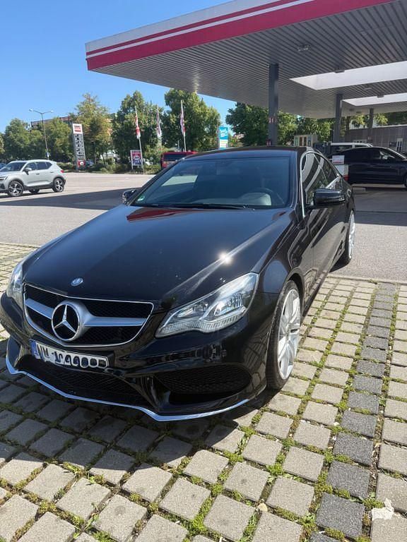 Schwarz Gebraucht 2015 Mercedes E200 Sport Edition Coupé | 18.900 € (Etwas zu teuer) - Bild 1/4