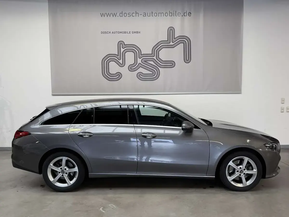 Gebraucht Mercedes CLA220 190 PS (139 kW) 2023 Mountaingrau Coupé