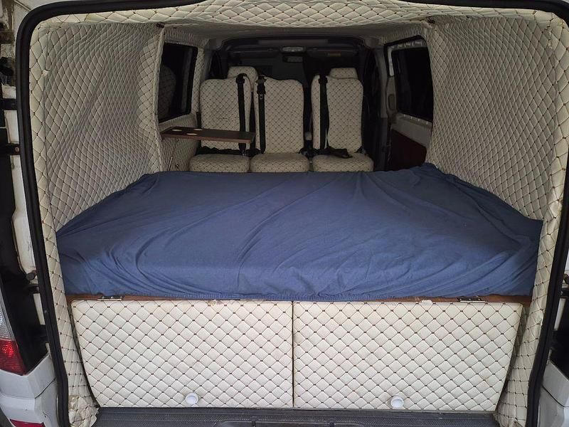 Weiß Gebraucht 2010 Mercedes Vito Van | 4.500 € (Etwas zu teuer) - Bild 1/4