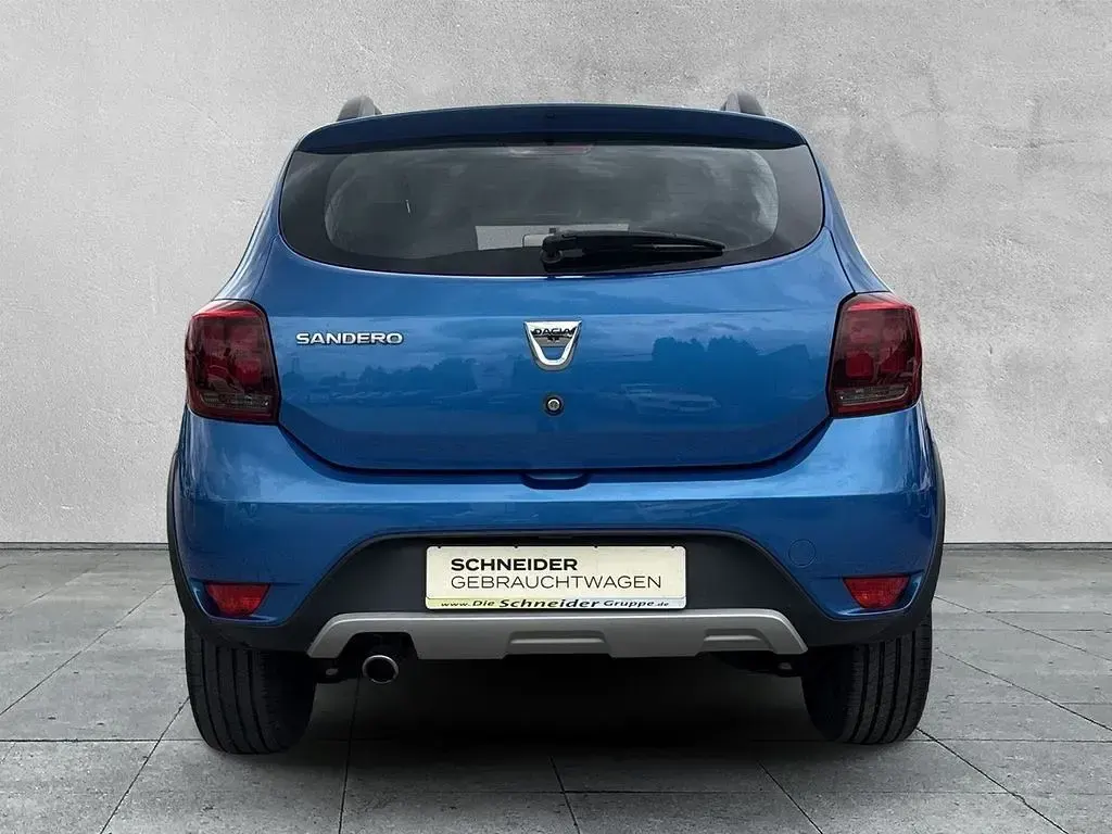 Gebraucht Dacia Sandero Stepway Ambiance 90 PS (66 kW) 2017 Blau SUV