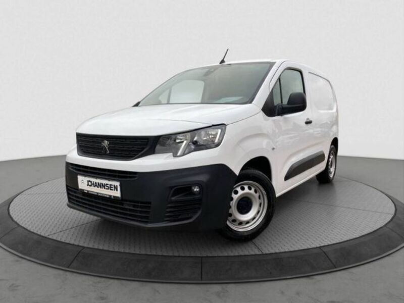 Opal weiss Gebraucht 2021 Peugeot Partner Van / Kleinbus | 15.450 € (Guter Preis) - Bild 1/4